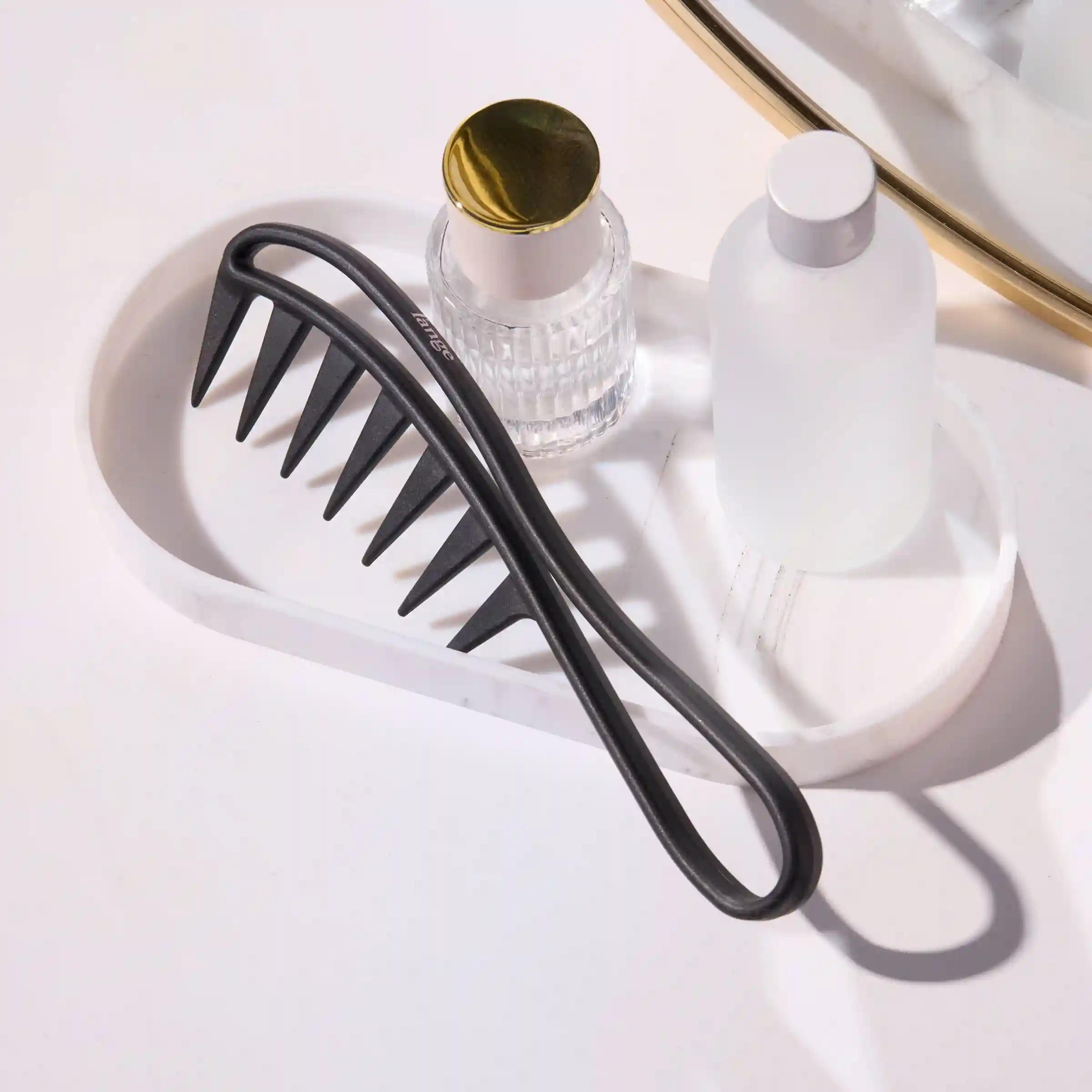 Carbon Fiber Comb Wide Tooth Detangler - Image 3
